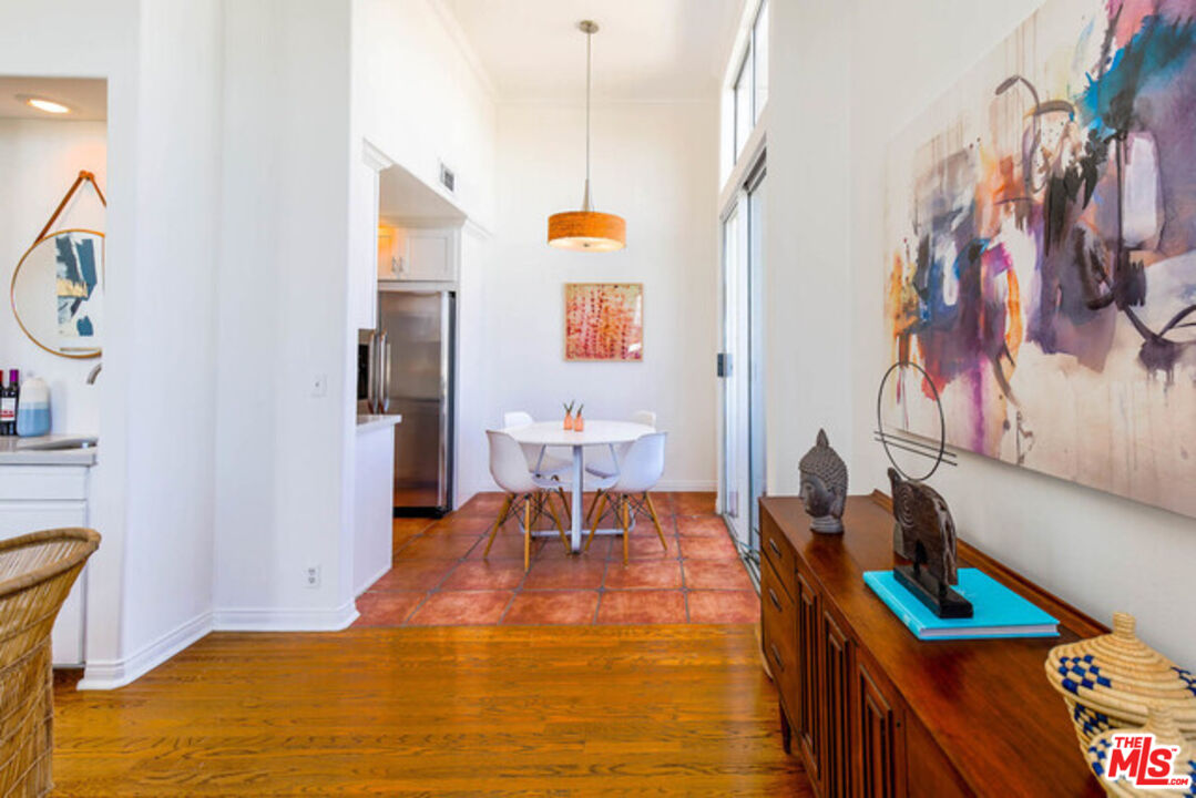 1240 S Corning St Unit: 305