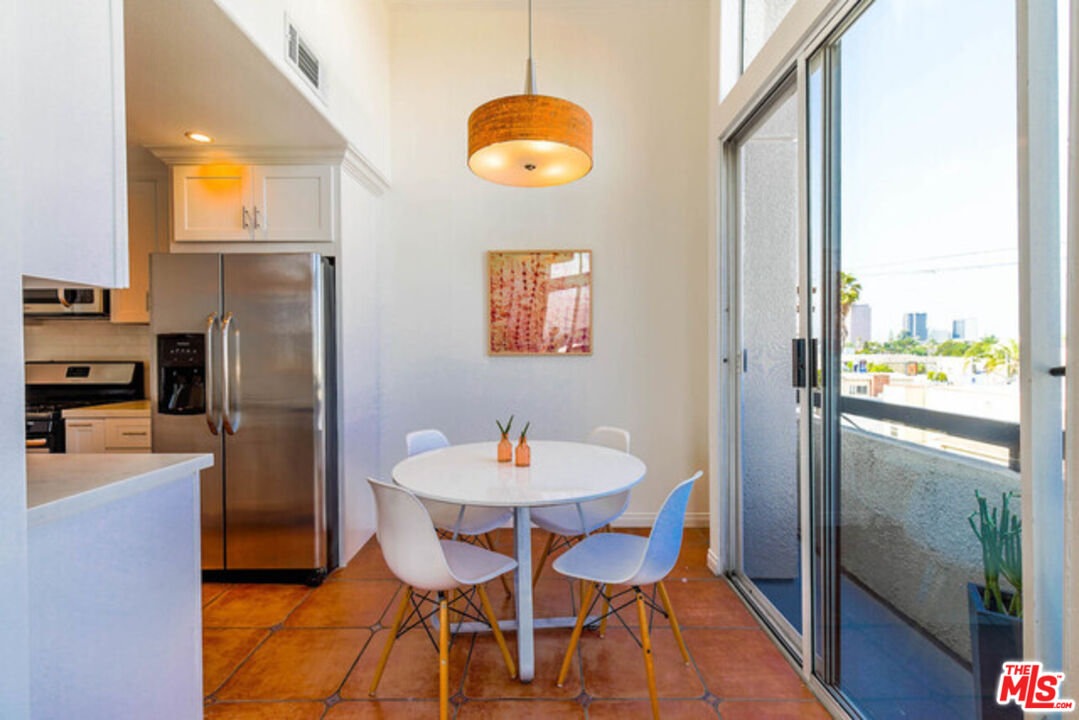 1240 S Corning St Unit: 305