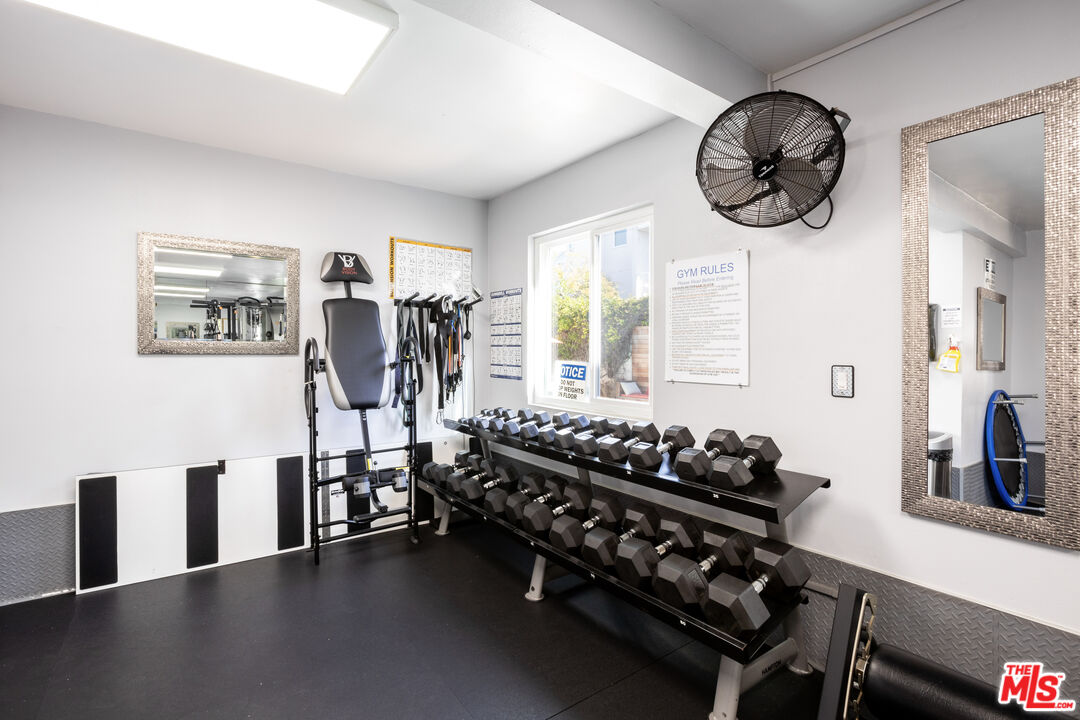 2721 2nd St Unit: 214