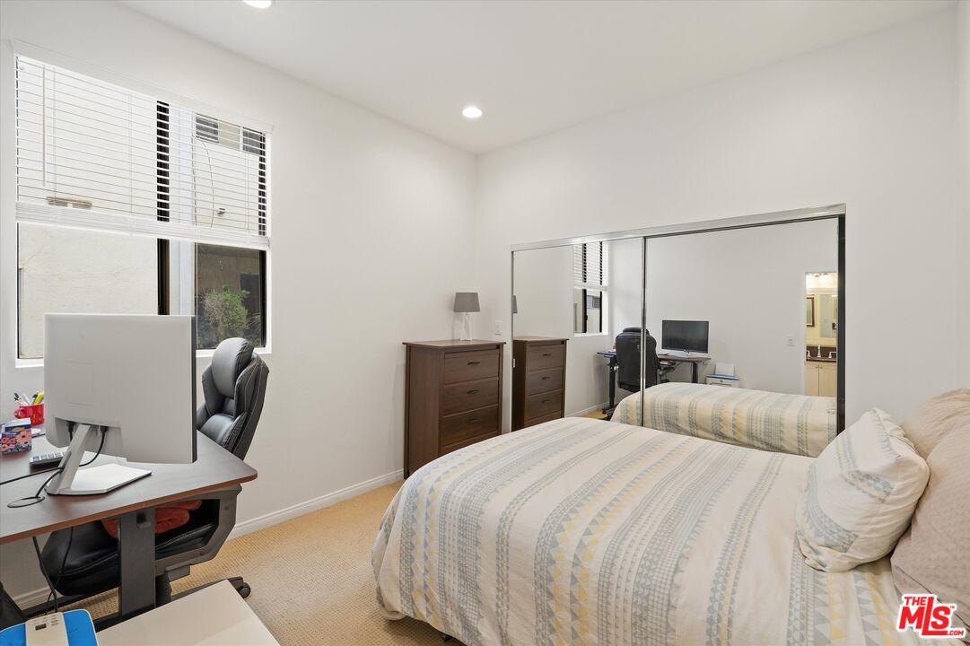 11947 Dorothy St Unit: 203