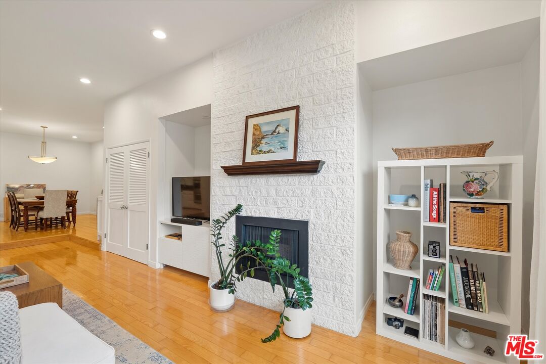 11947 Dorothy St Unit: 203