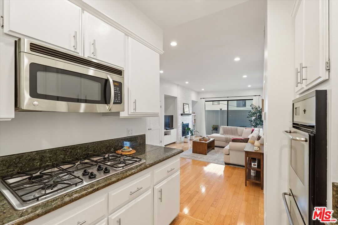11947 Dorothy St Unit: 203