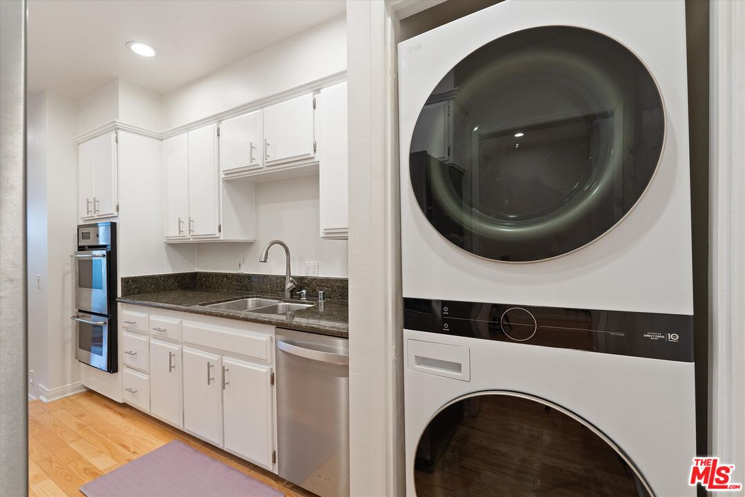 11947 Dorothy St Unit: 203