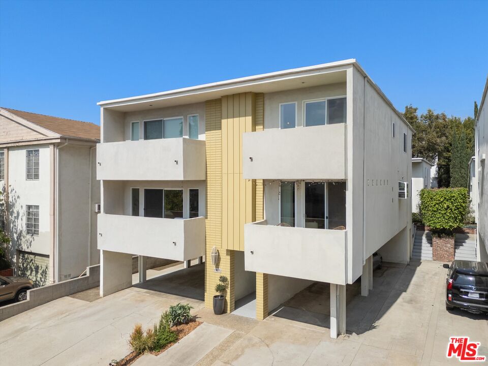 11925 Mayfield Ave Unit: 2