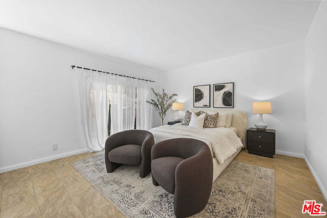 2677 Centinela Ave Unit: 203