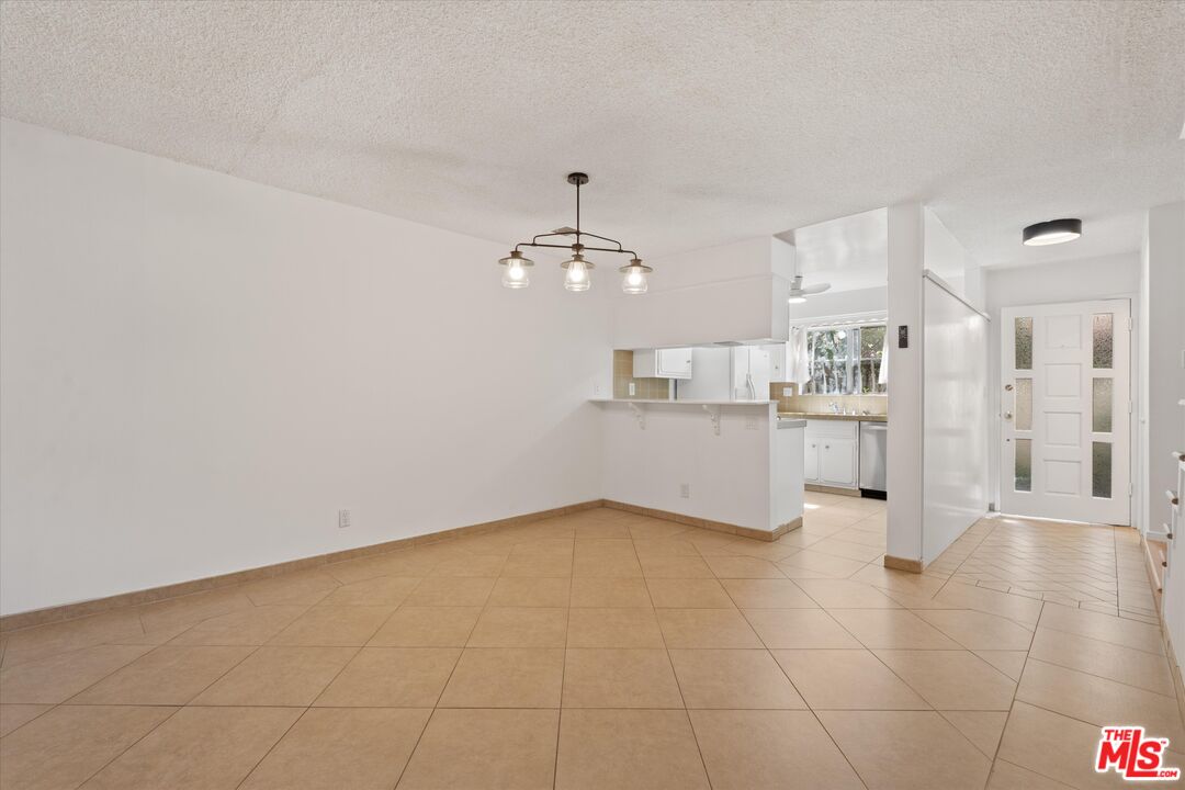 848 15th St Unit: 2
