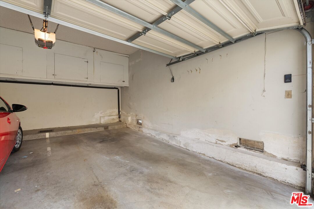 848 15th St Unit: 2