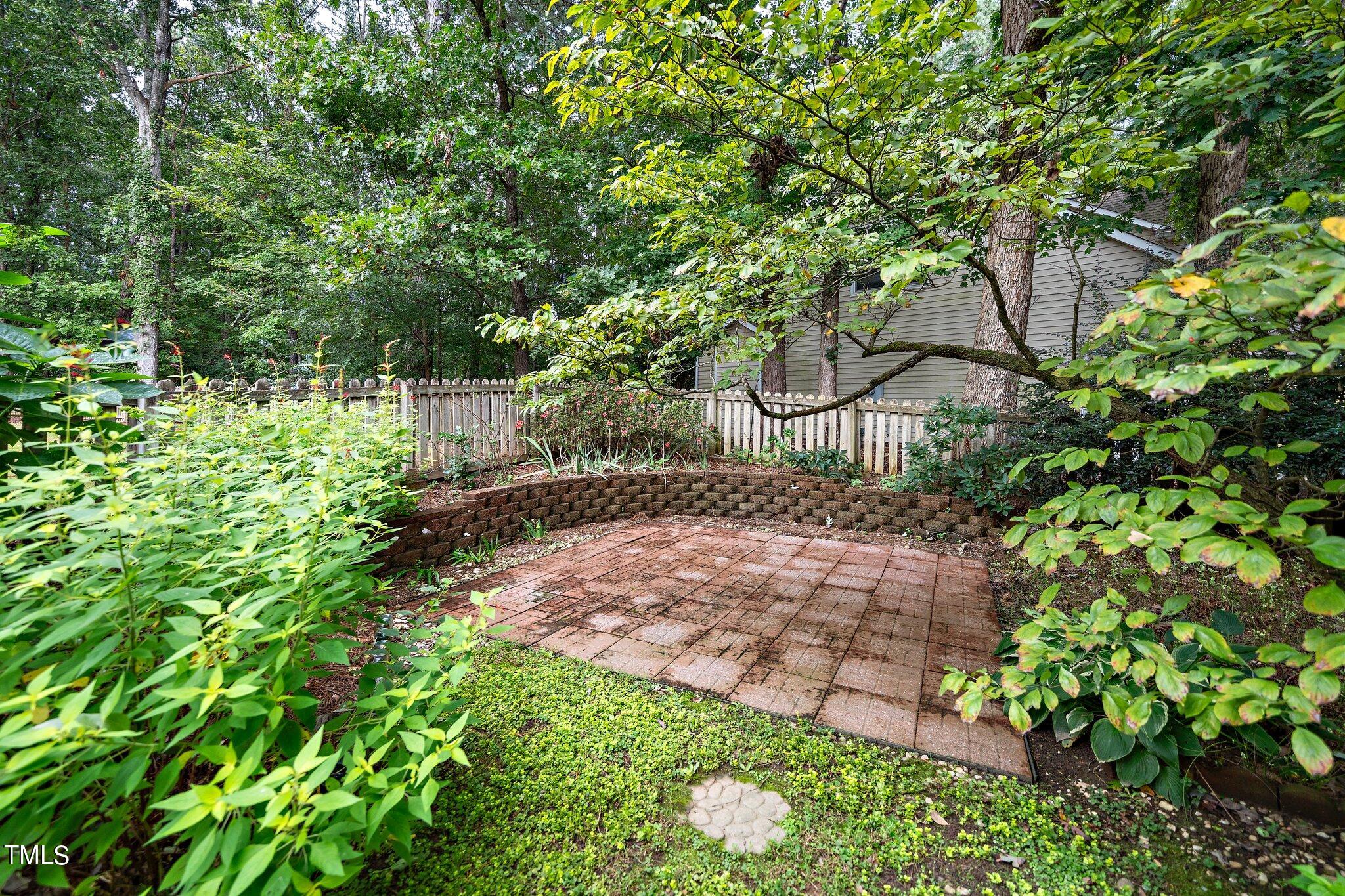 3912 Inkberry Court