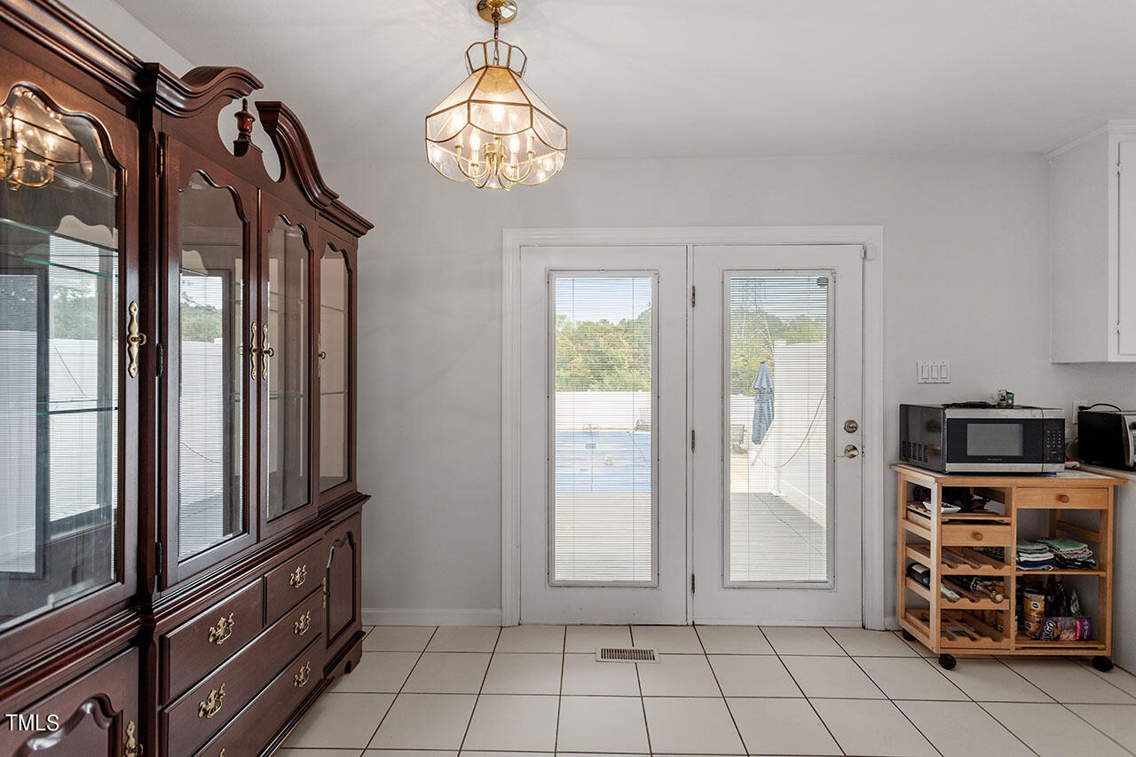 2584 Ardsley Drive