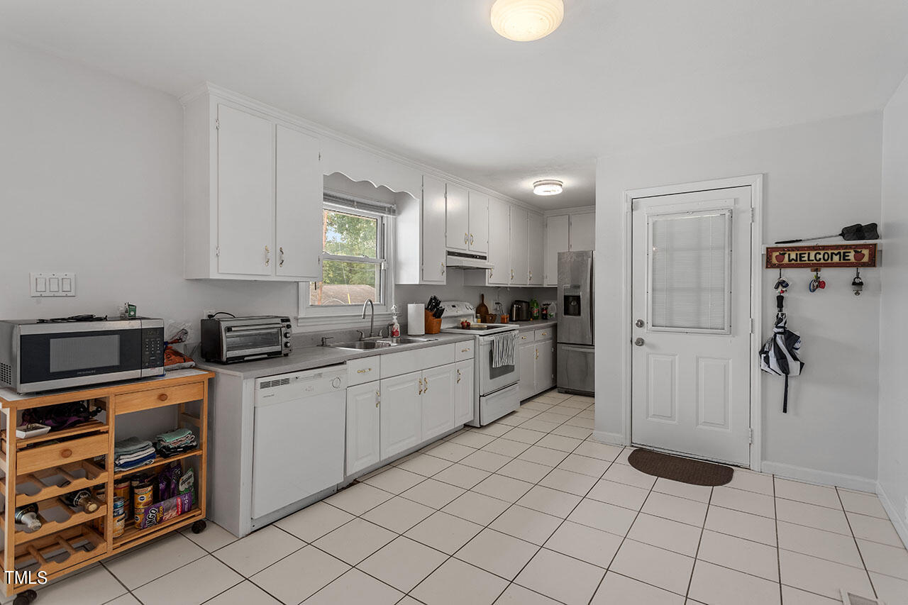 2584 Ardsley Drive