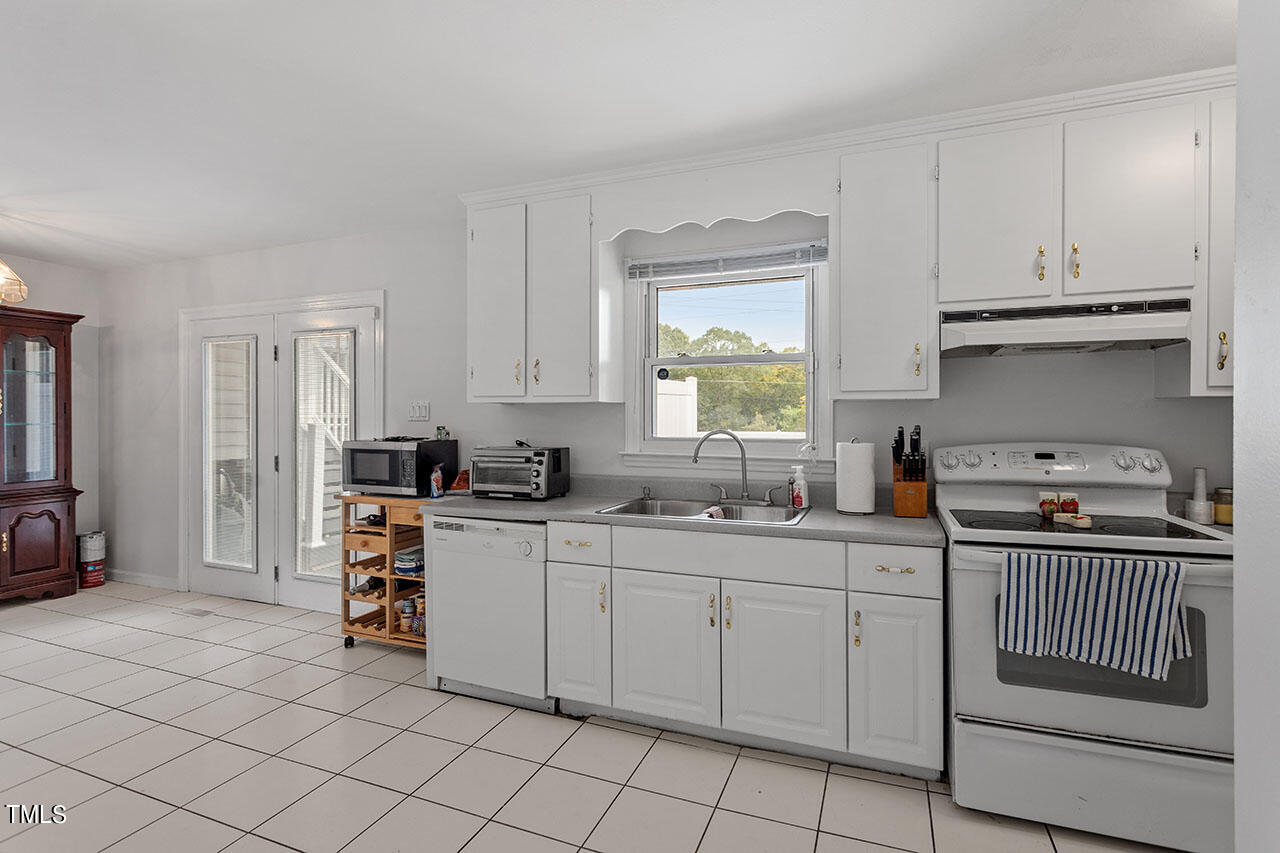 2584 Ardsley Drive