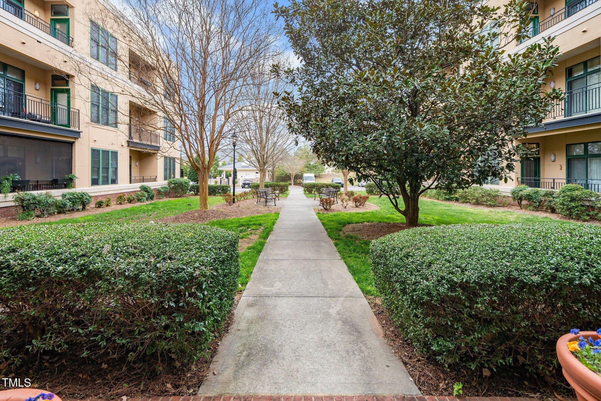 300 Finsbury # 115