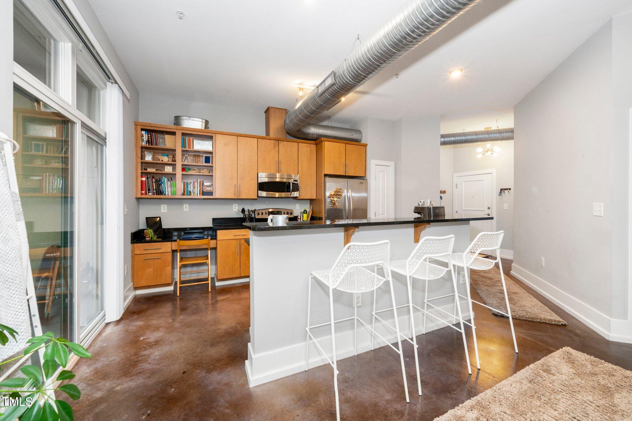 300 Finsbury # 115