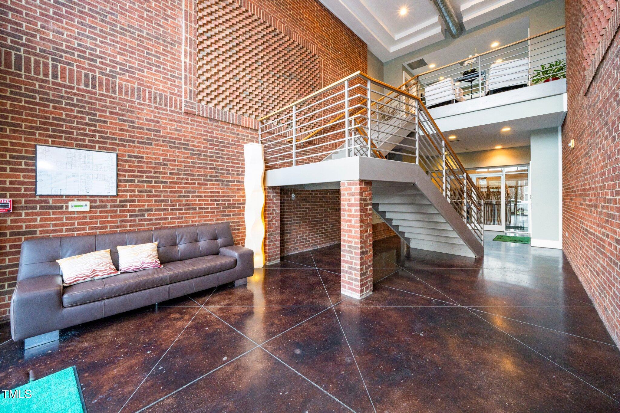 300 Finsbury # 115