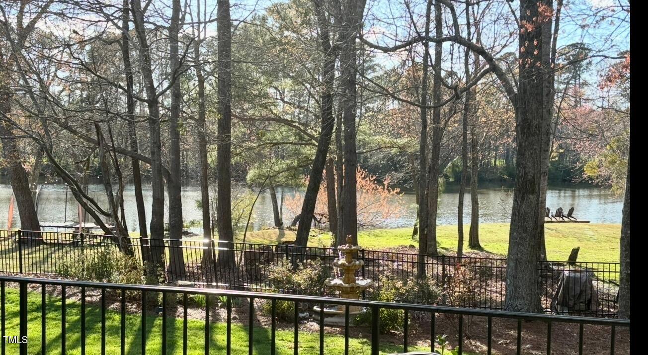 7516 Orchard Crest Court