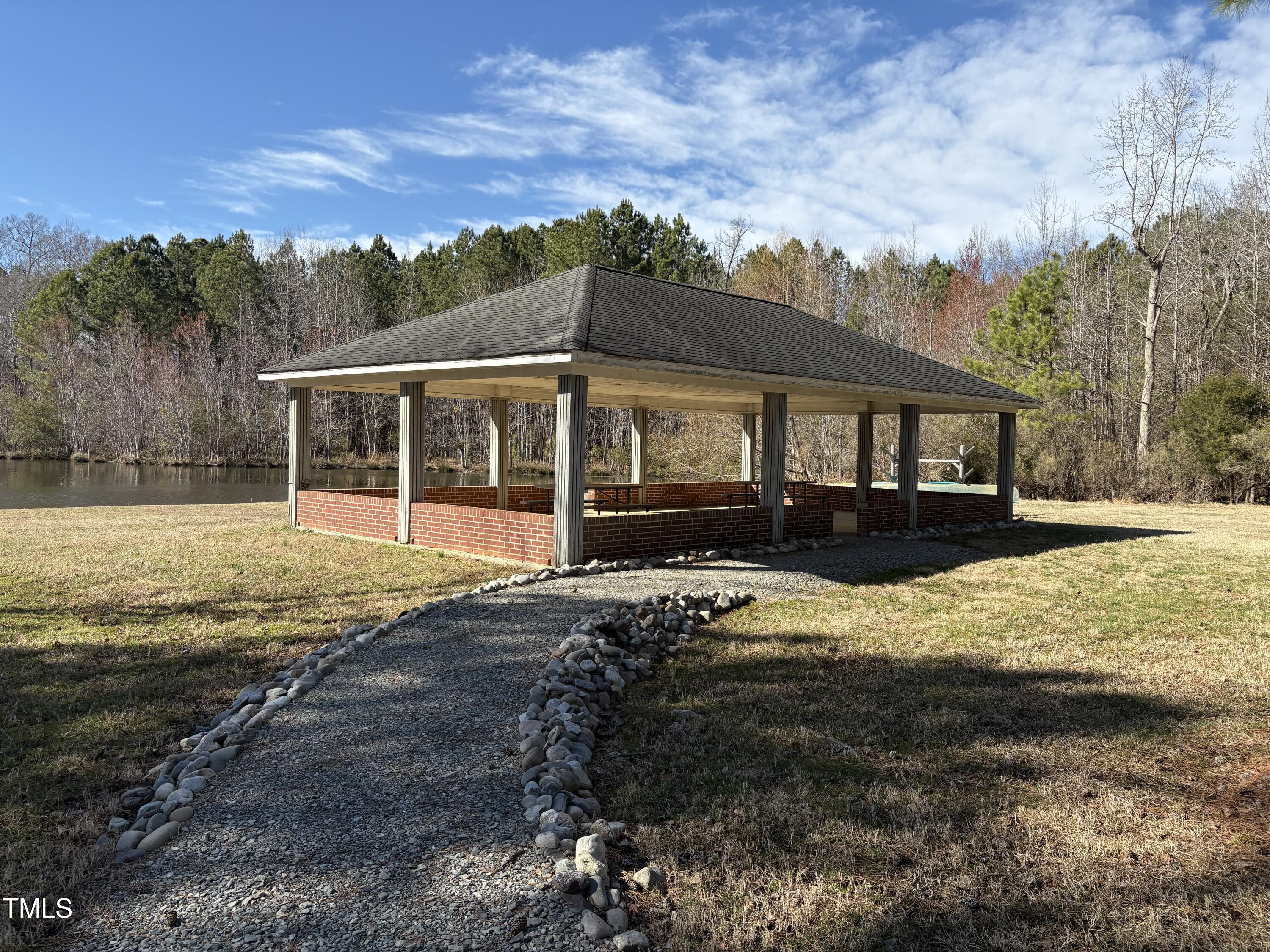 7516 Orchard Crest Court