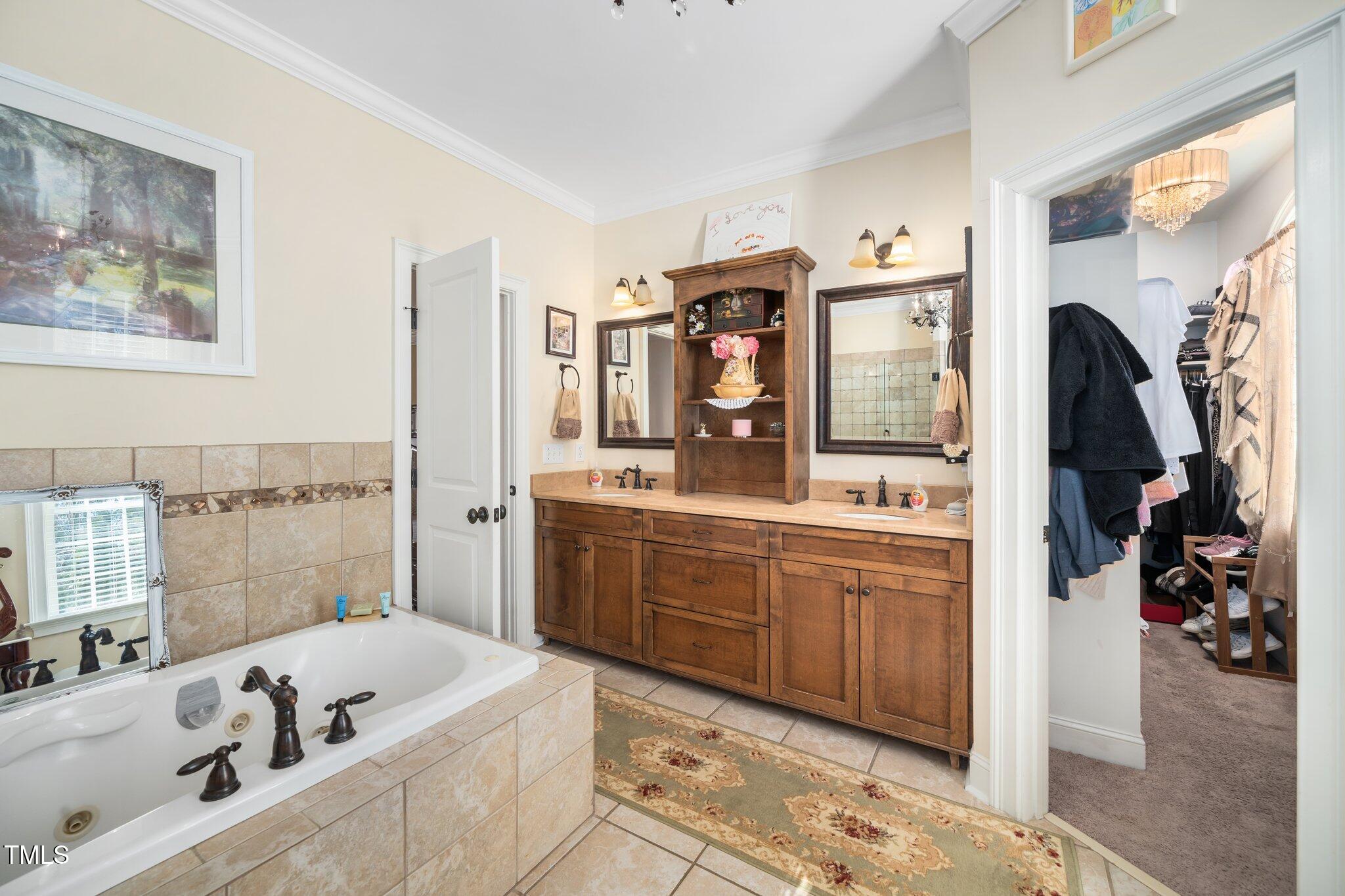 7516 Orchard Crest Court