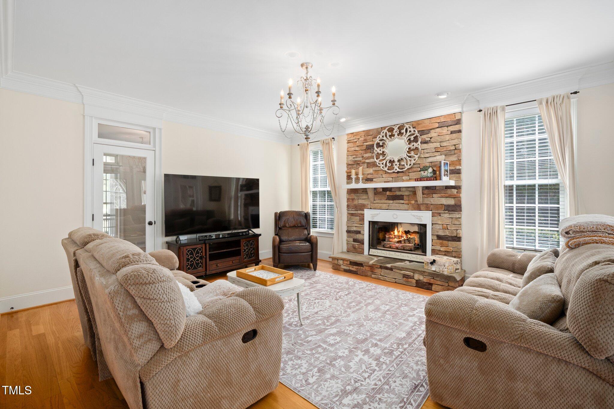 7516 Orchard Crest Court