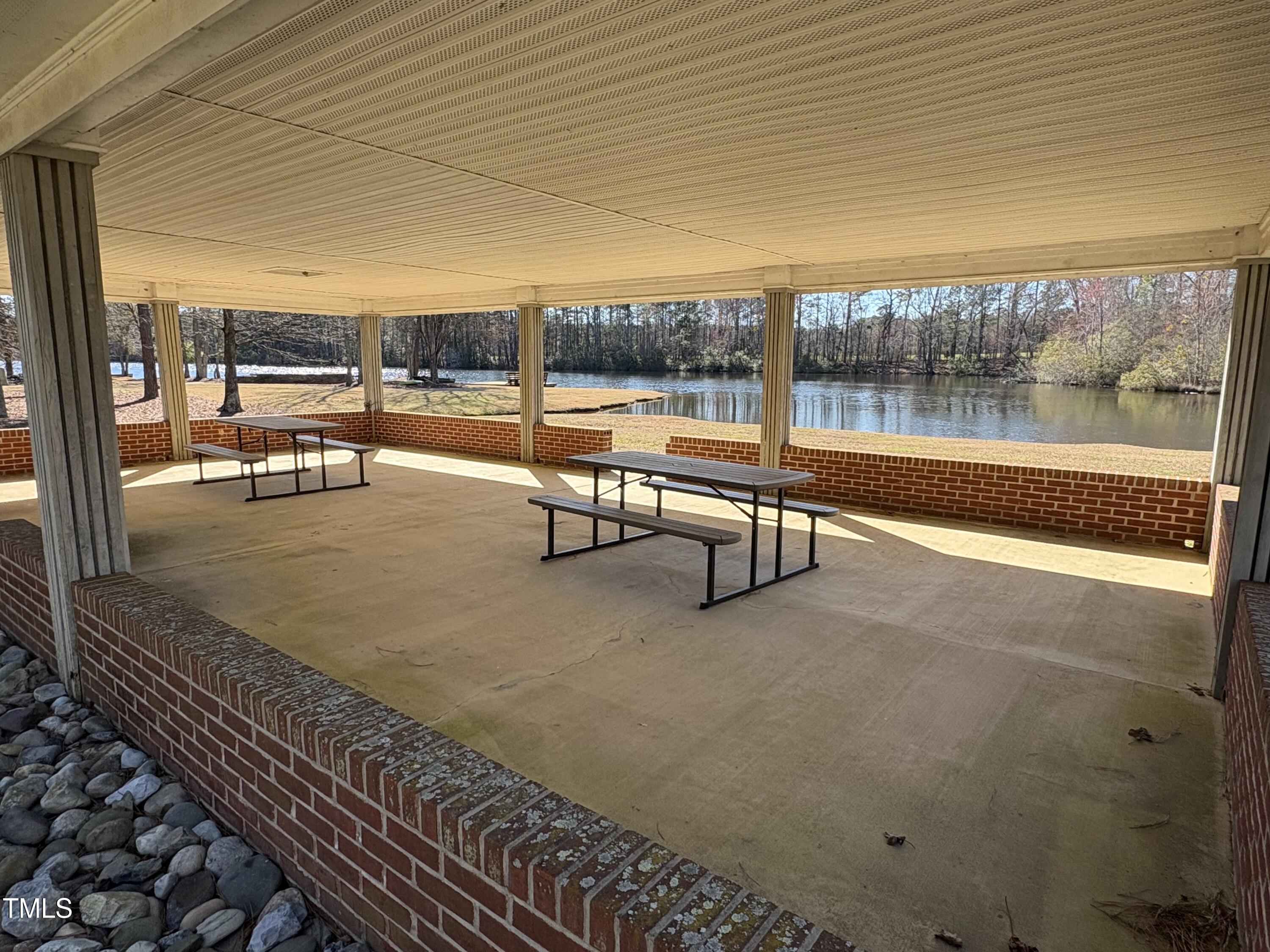 7516 Orchard Crest Court