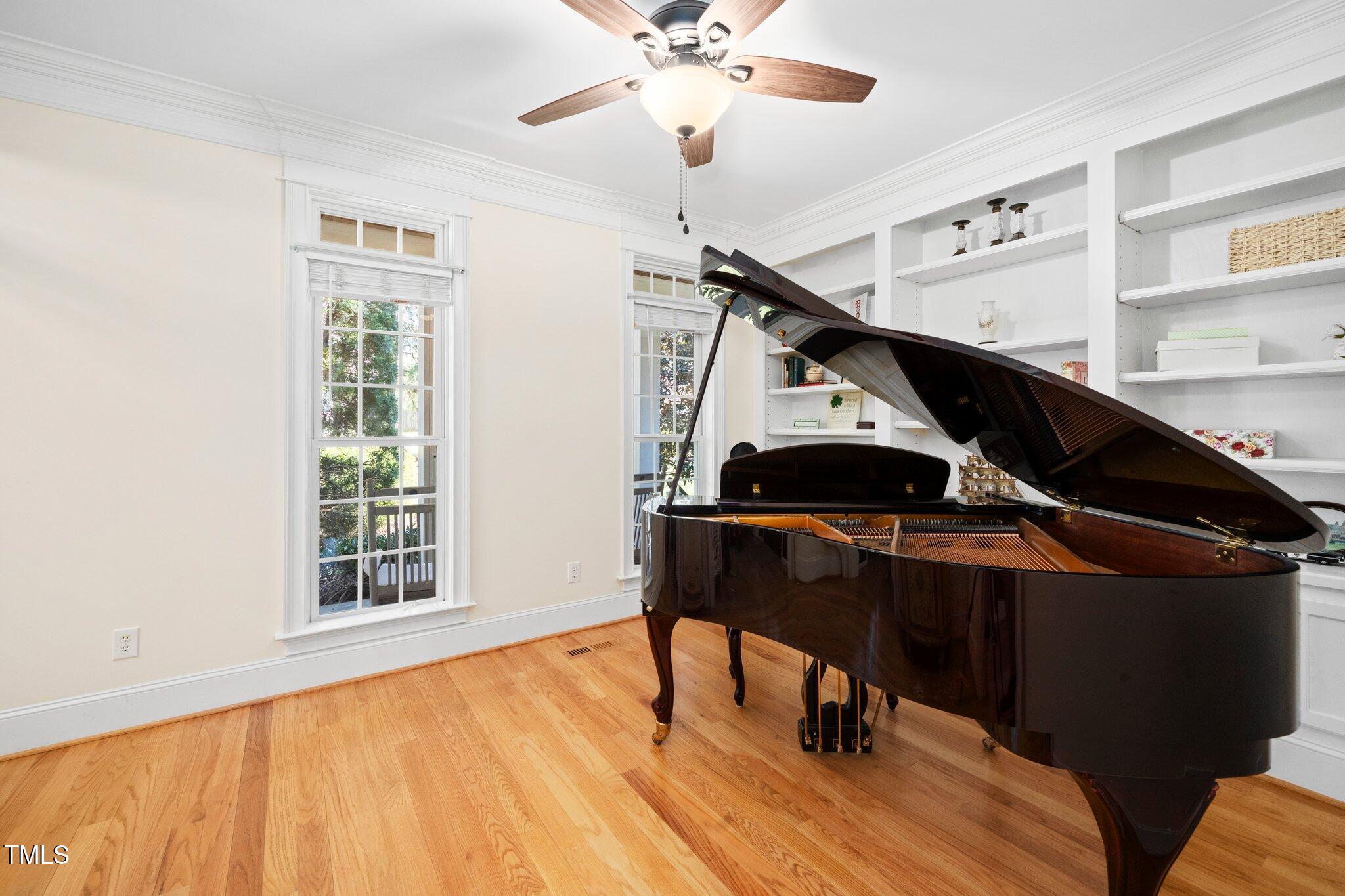 7516 Orchard Crest Court