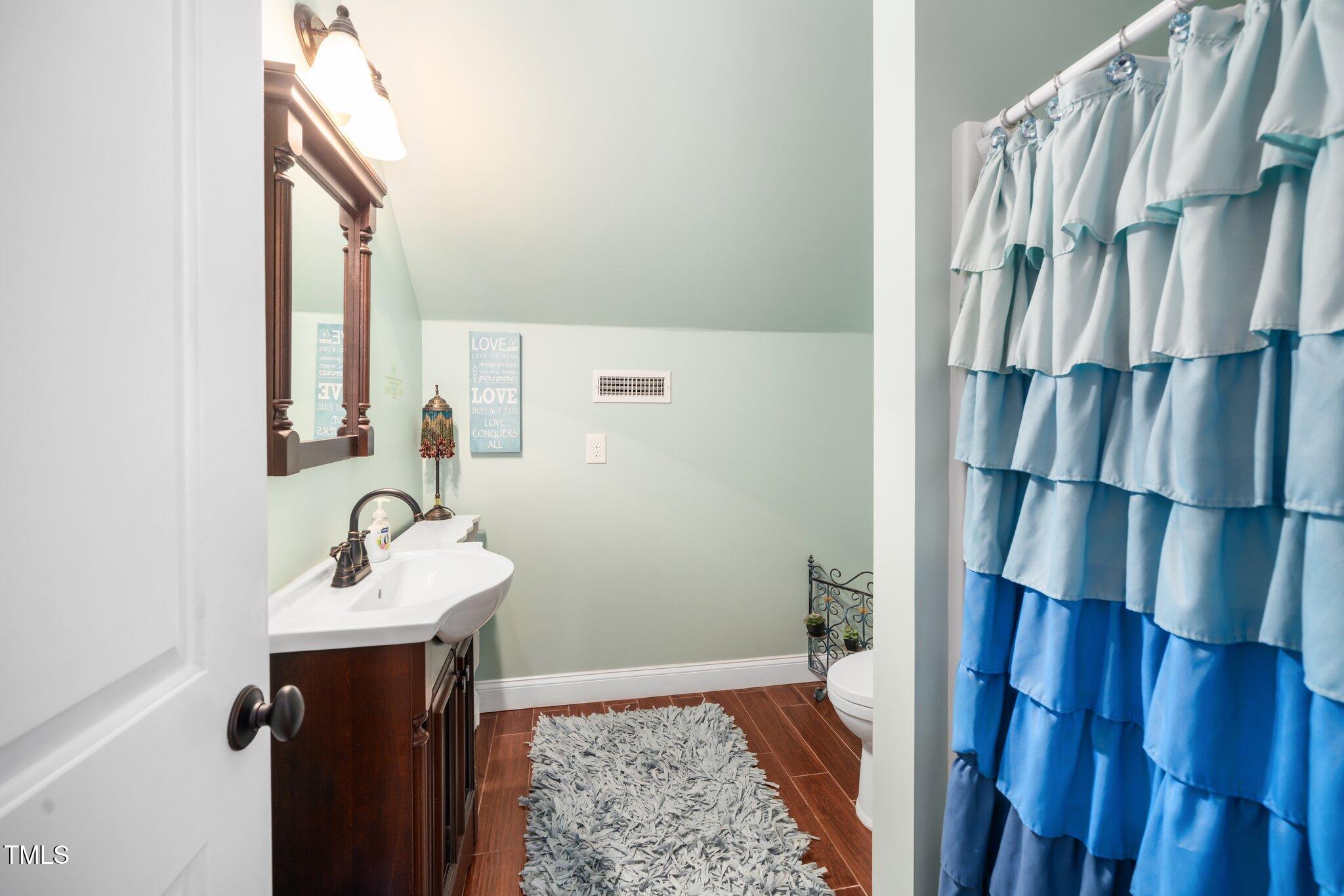 7516 Orchard Crest Court