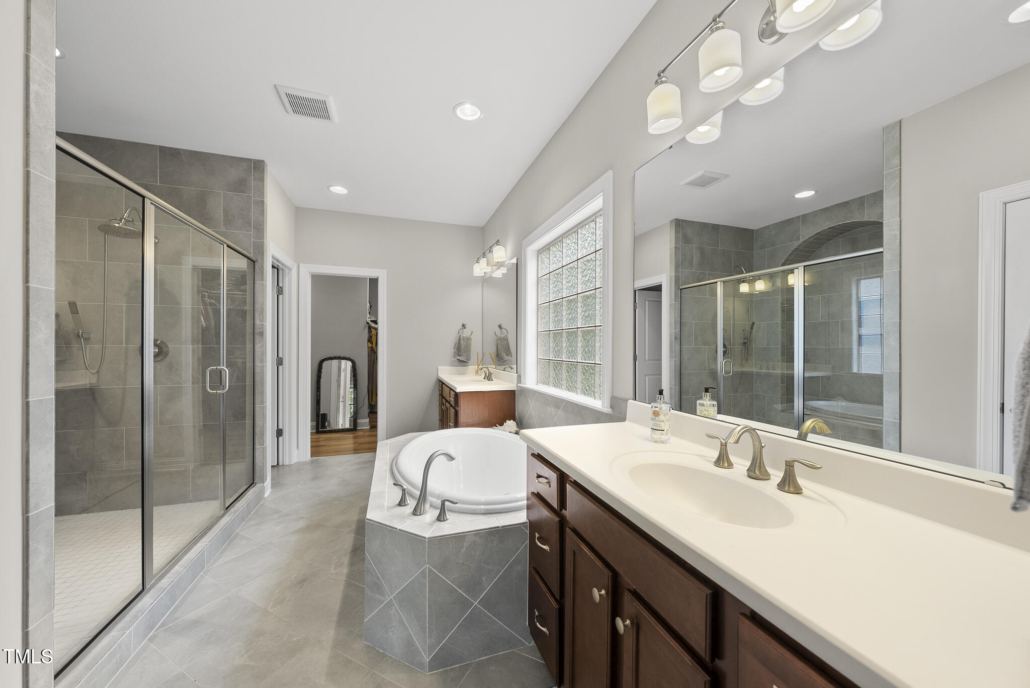 1029 Dozier Way