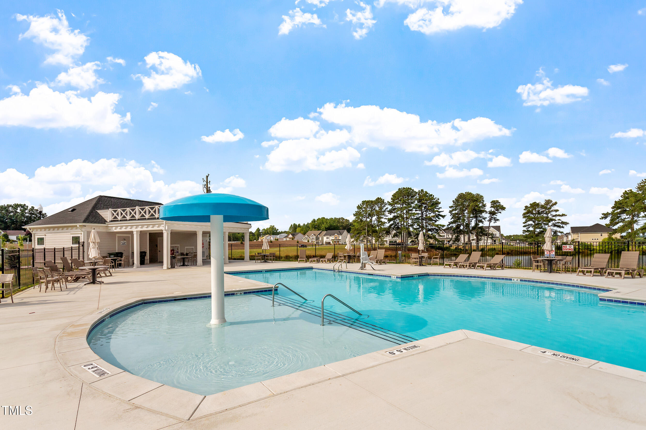 235 N Maple Walk Drive # 220