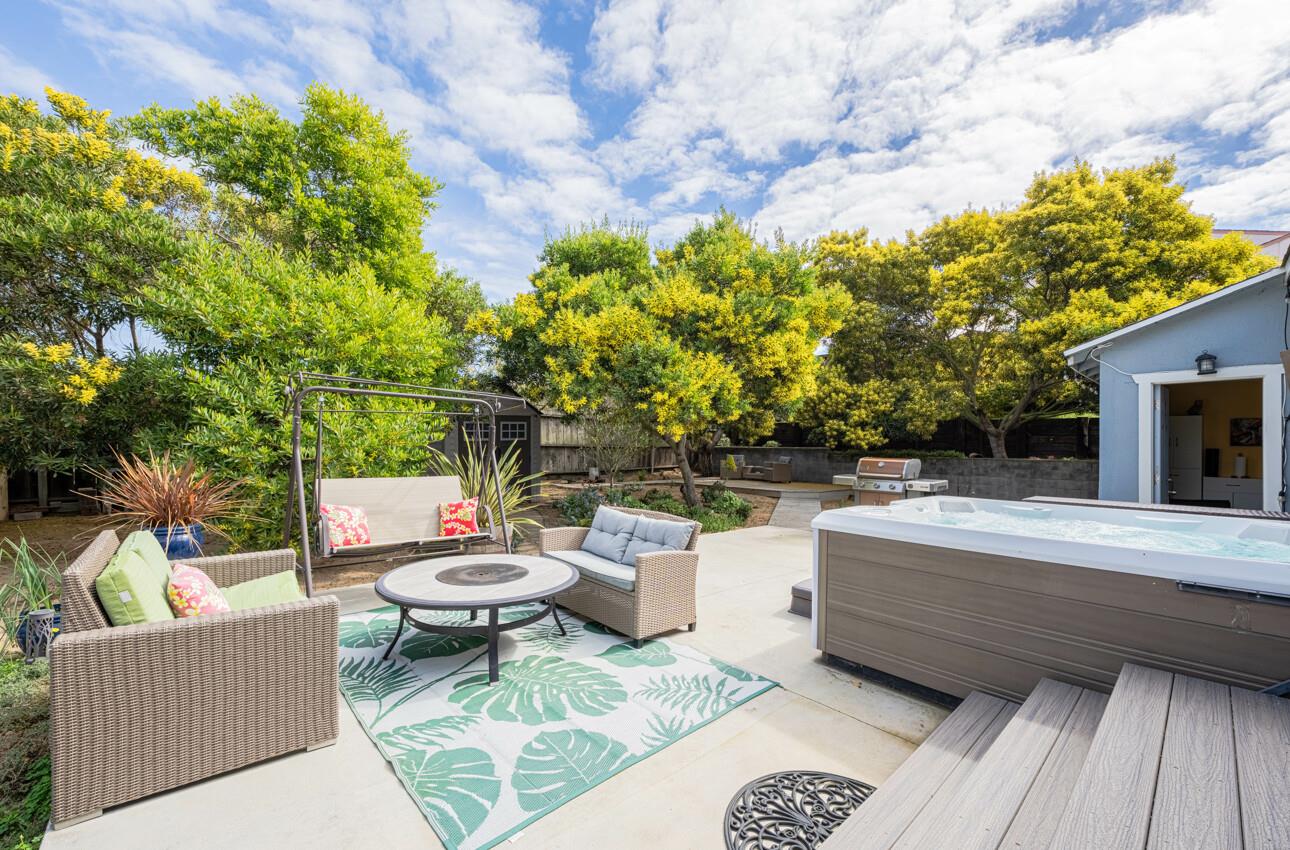 2090 Mendocino ST