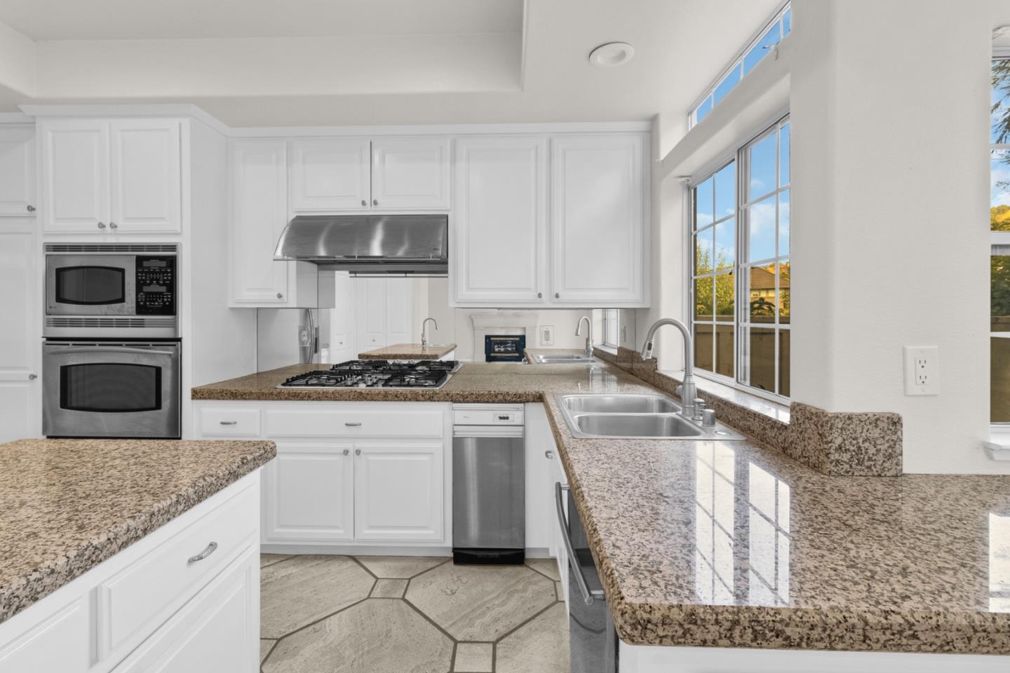 14475 Mountain Quail Road