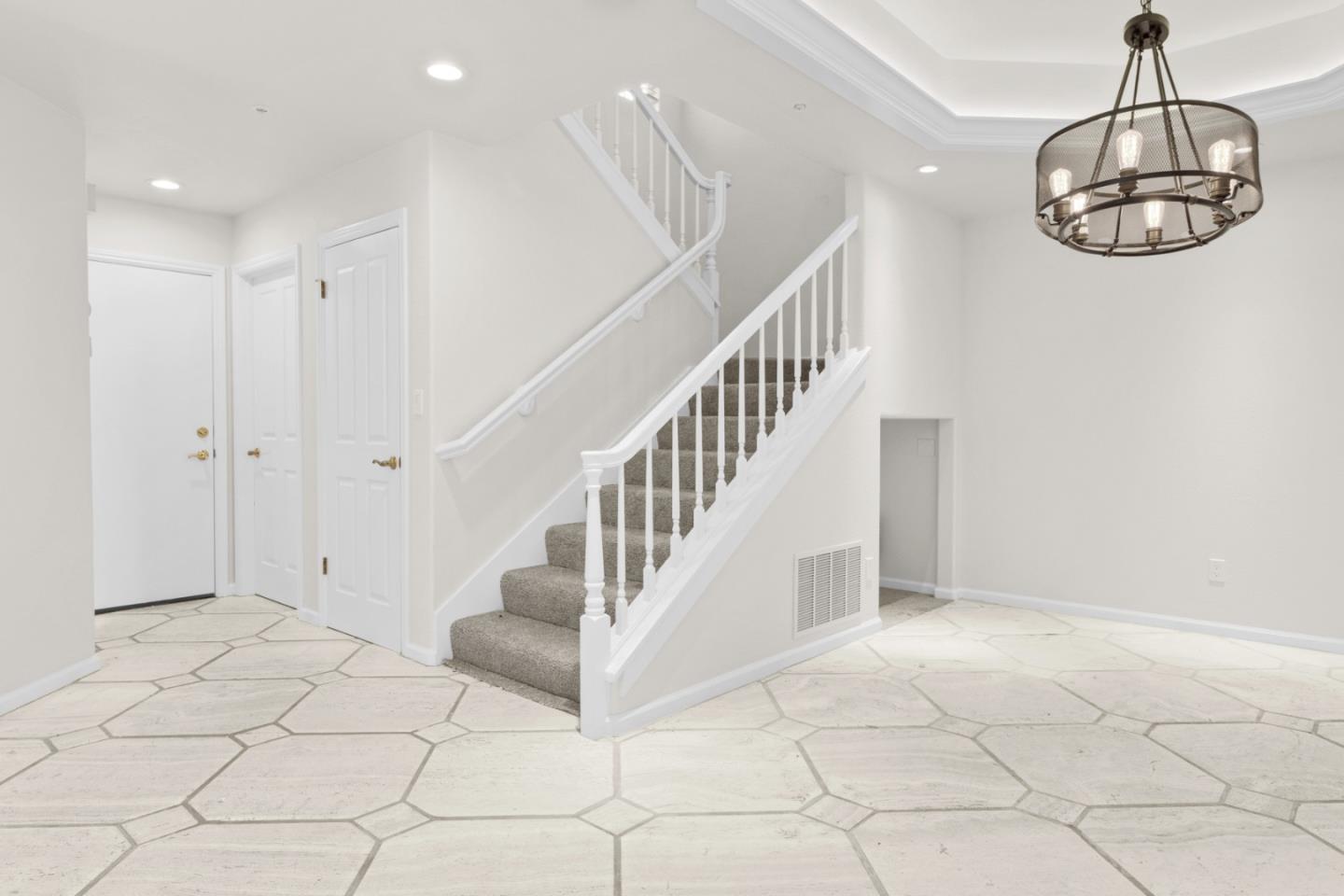 14475 Mountain Quail Road