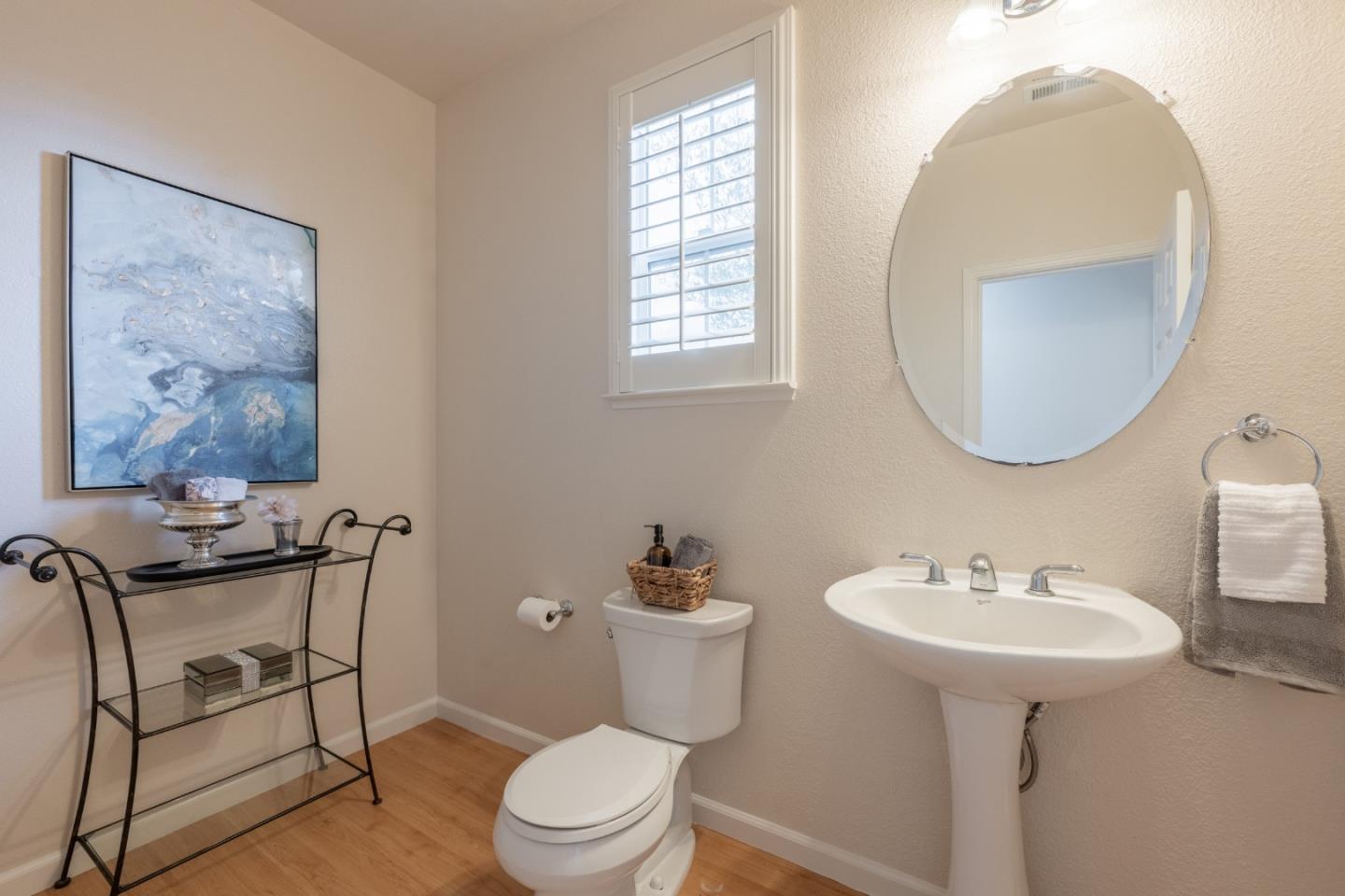4750 Sea Crest Drive