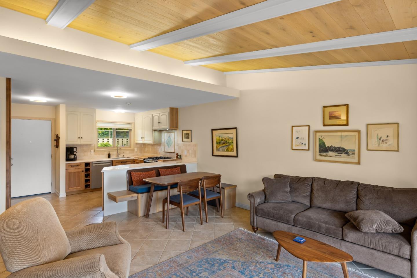 262 Hacienda Carmel 262