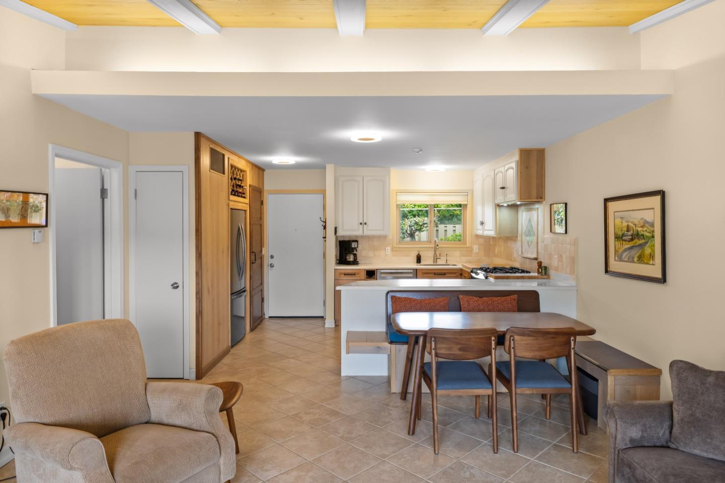 262 Hacienda Carmel 262