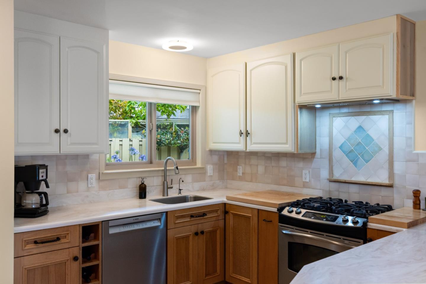 262 Hacienda Carmel 262