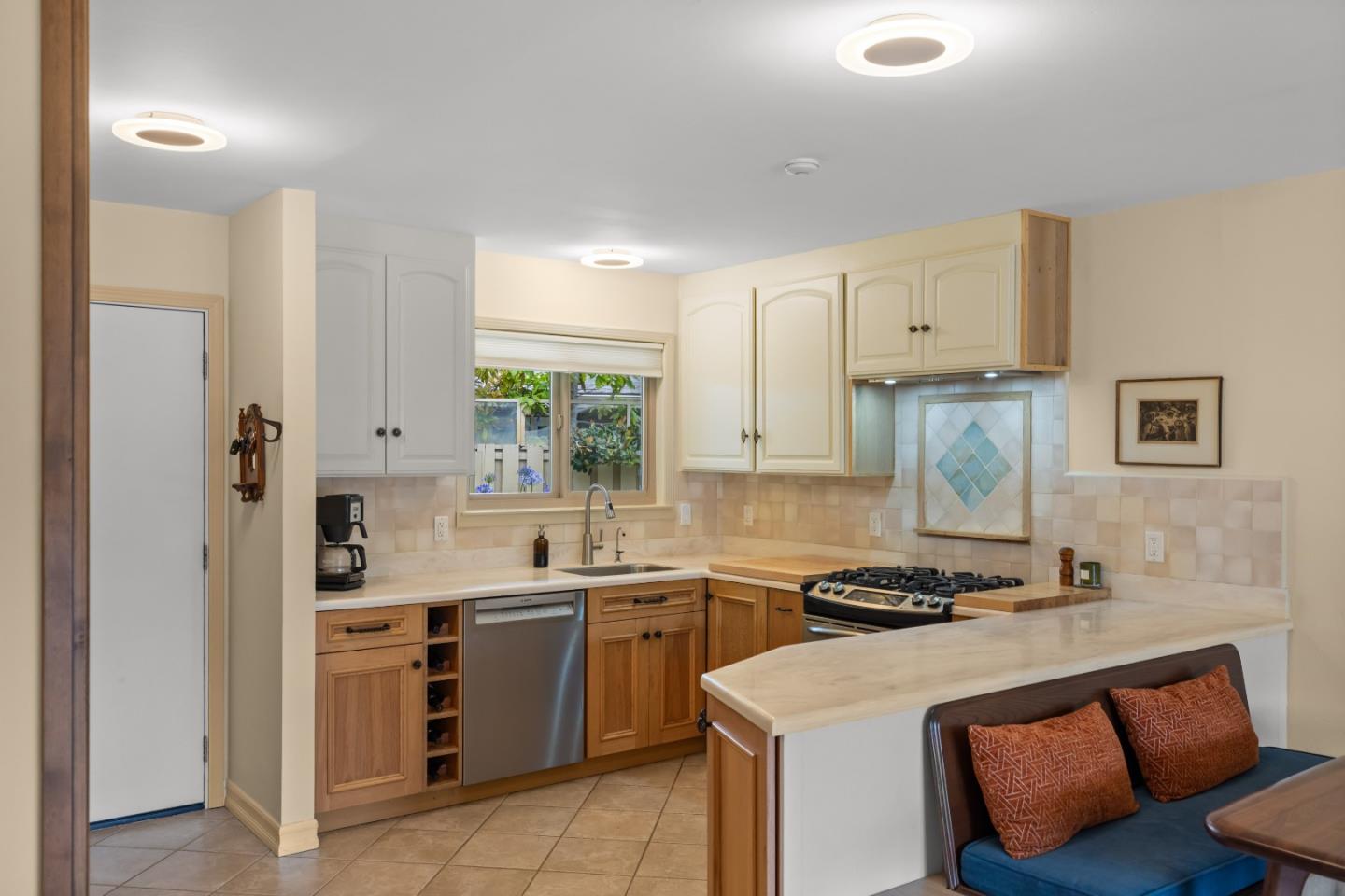 262 Hacienda Carmel 262