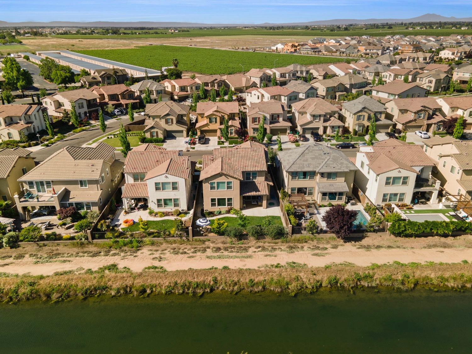 2625 Buttercup Drive