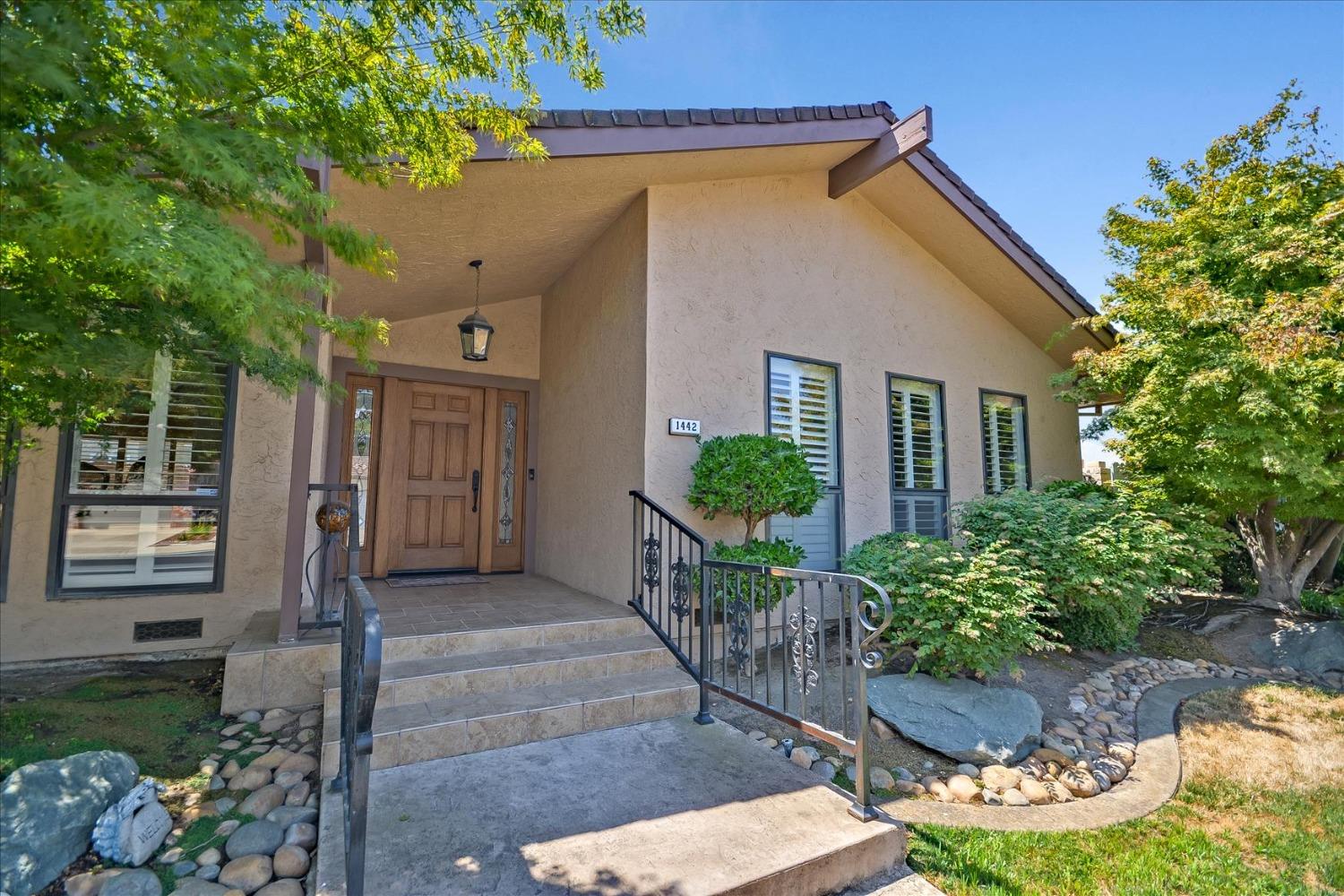 1442 Arlington Drive