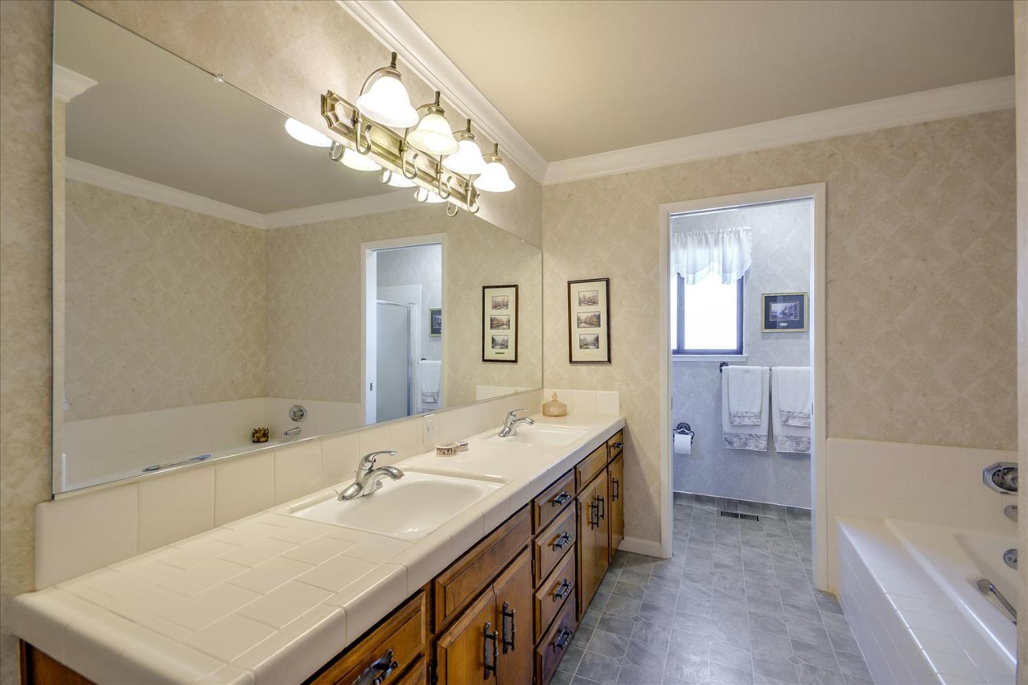 1442 Arlington Drive