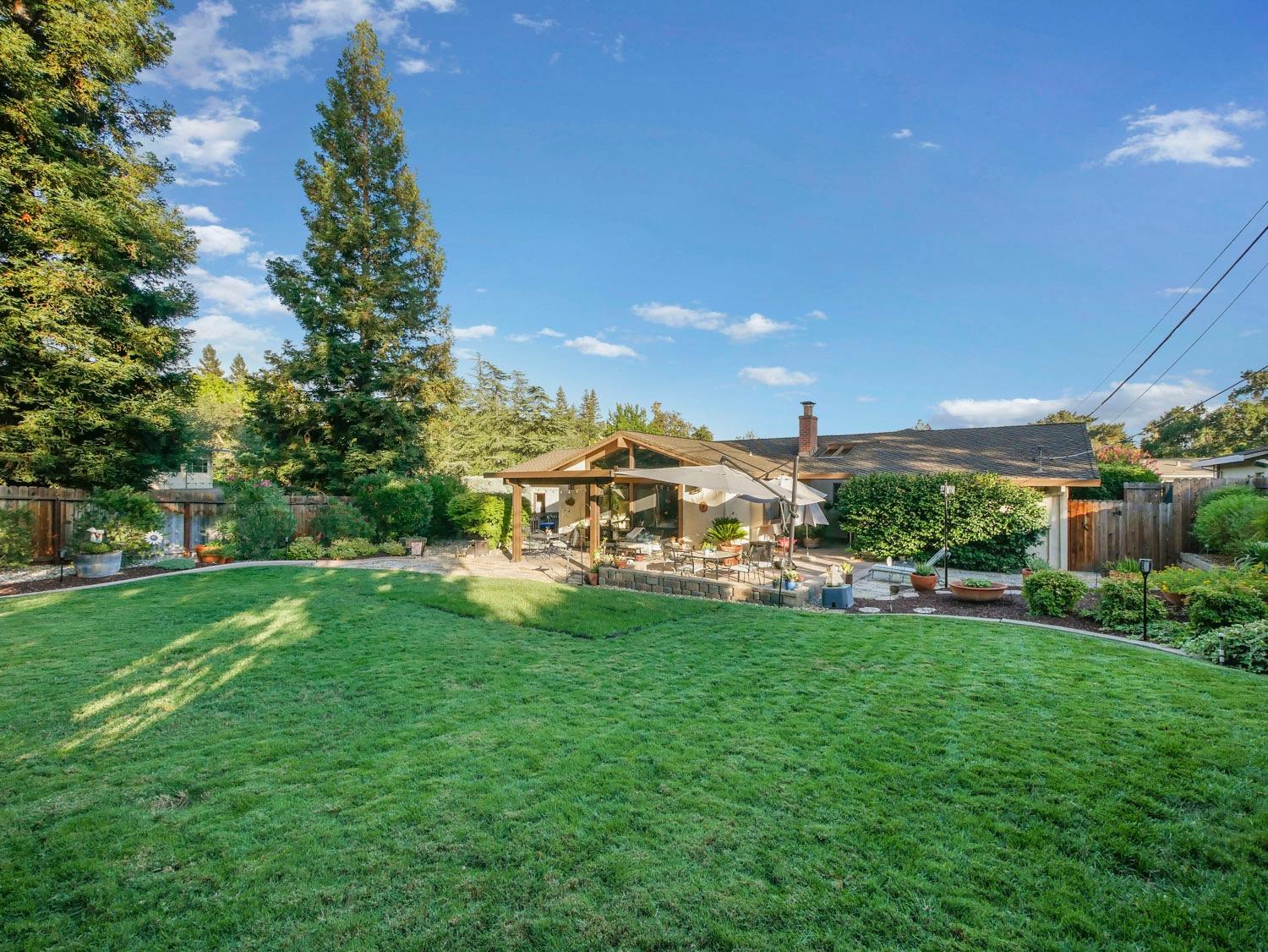 5681 Kingswood Drive