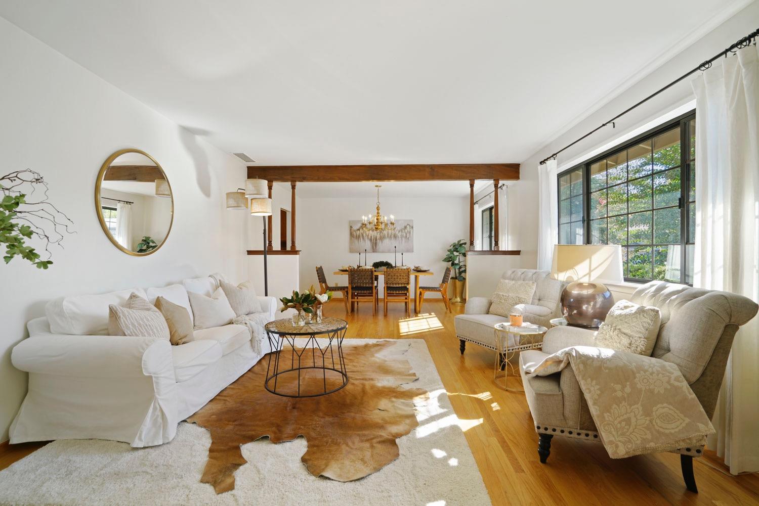 5681 Kingswood Drive