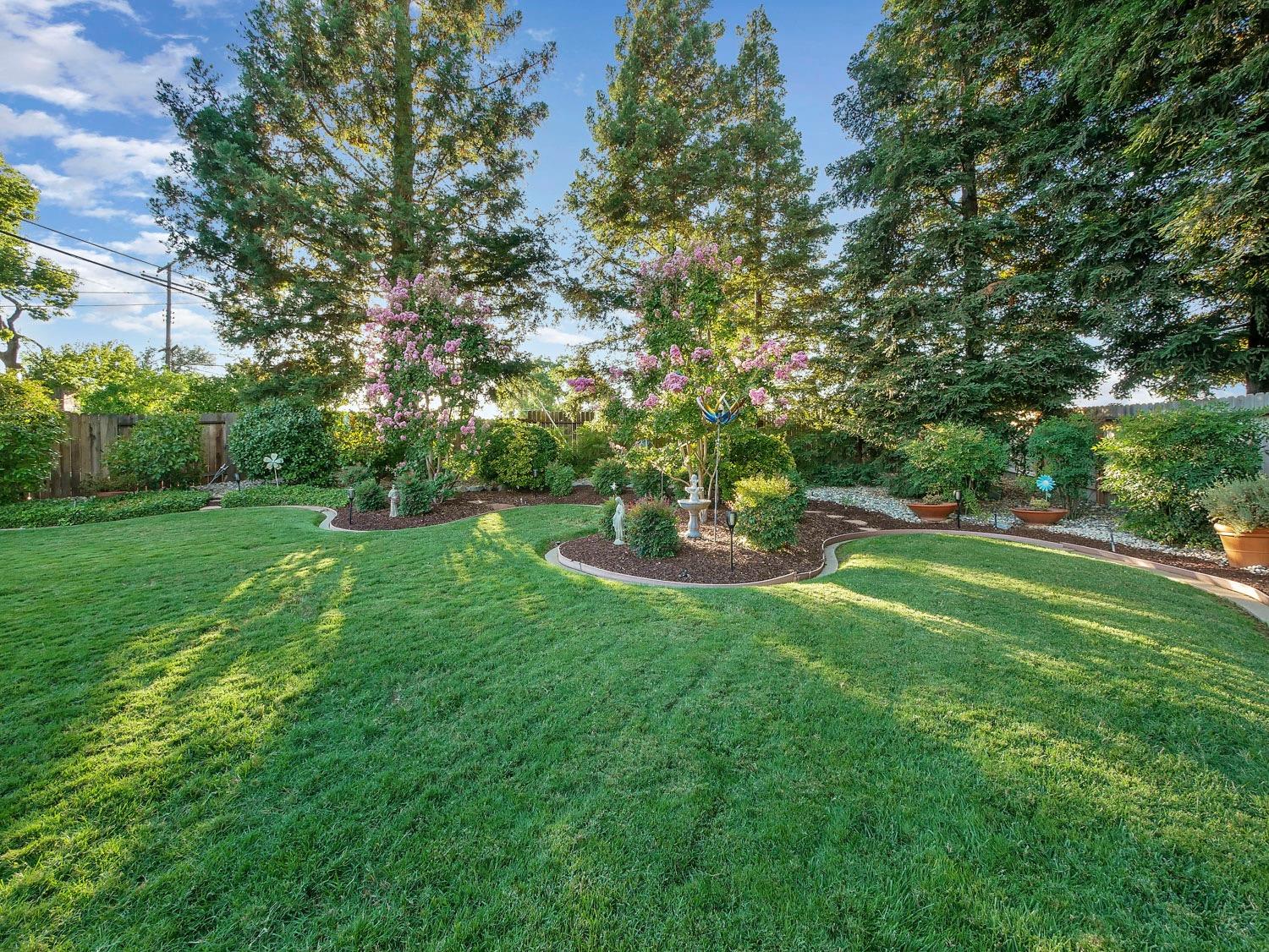 5681 Kingswood Drive