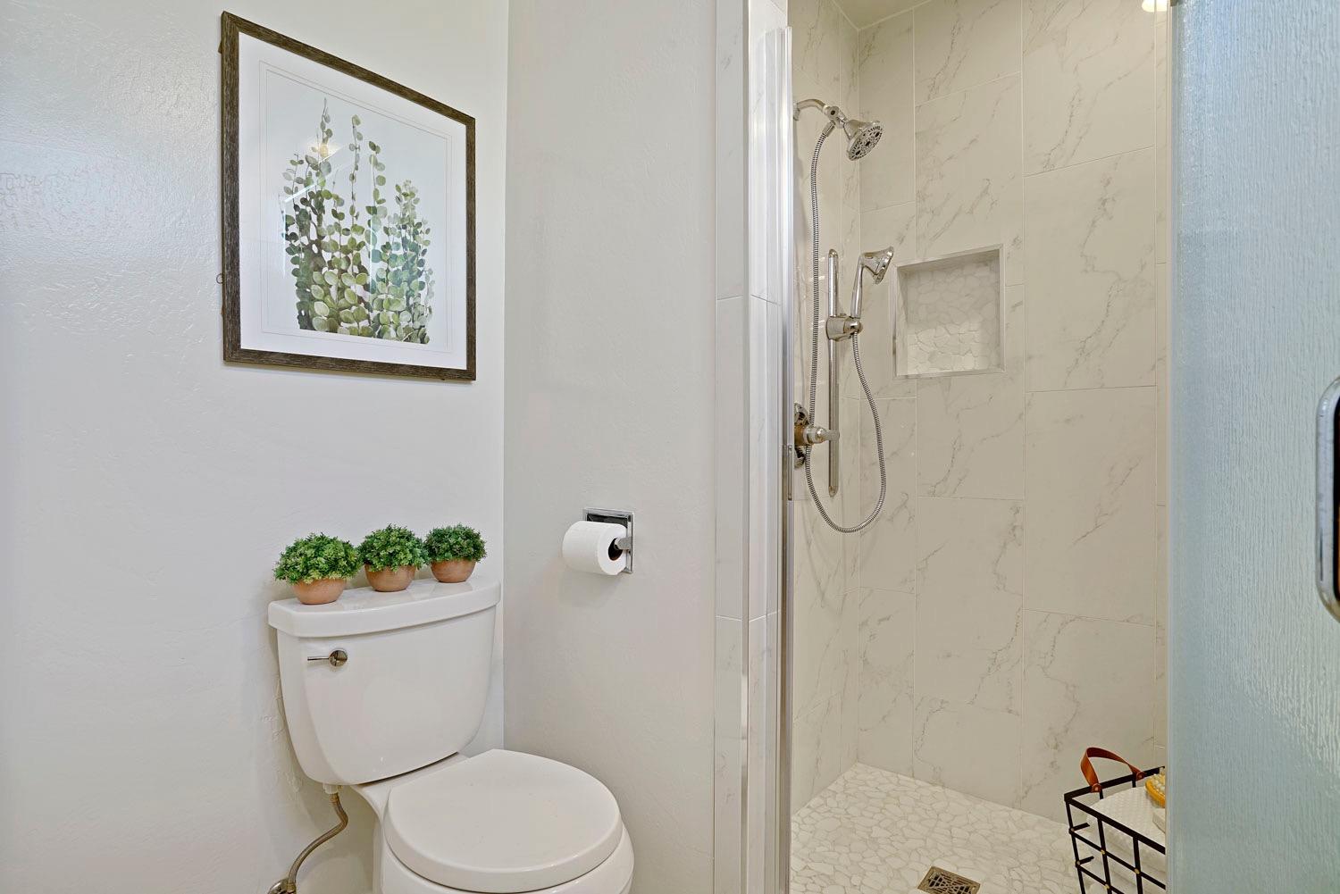 5681 Kingswood Drive