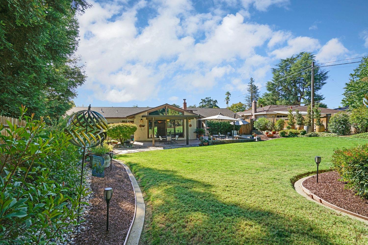 5681 Kingswood Drive