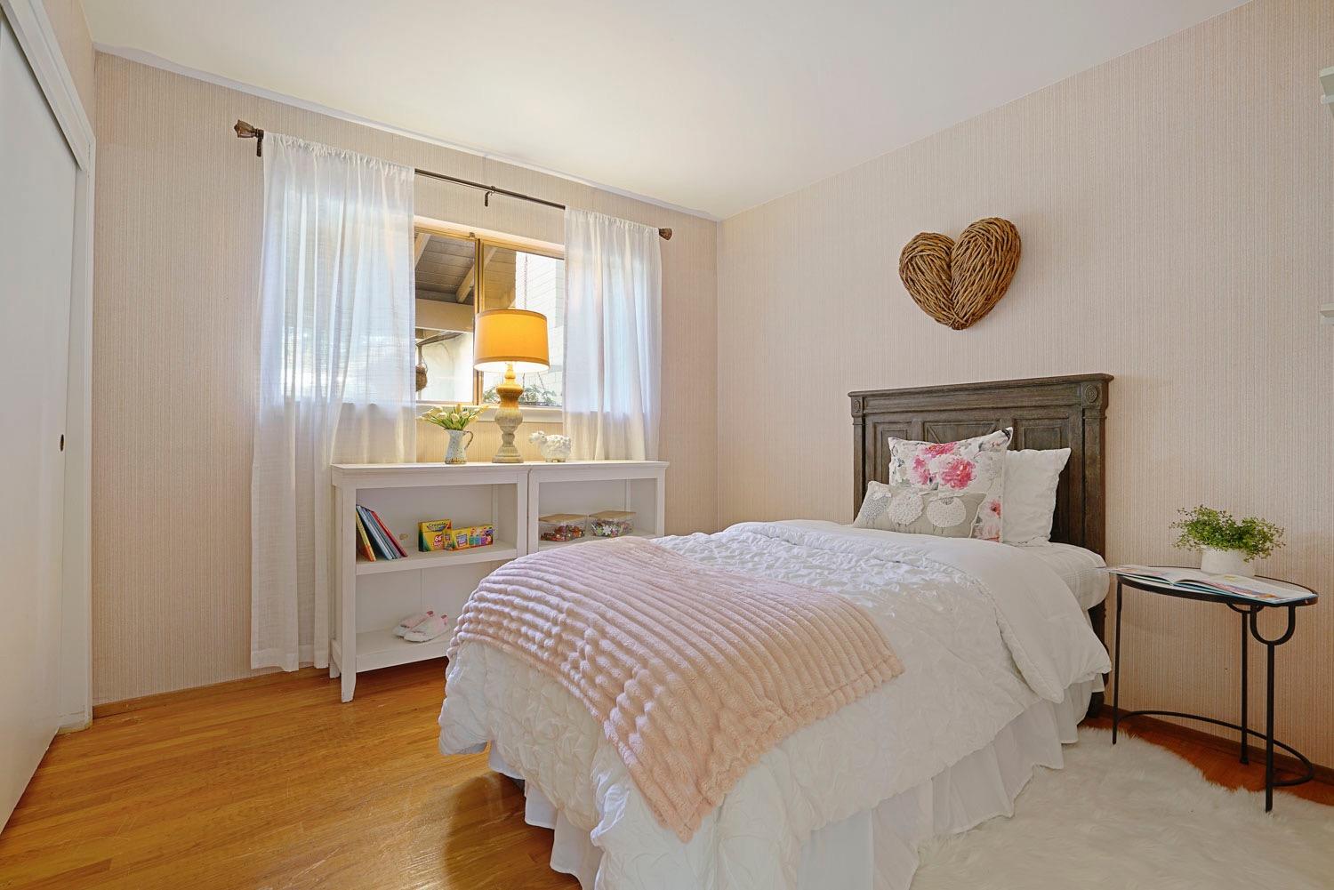 5681 Kingswood Drive