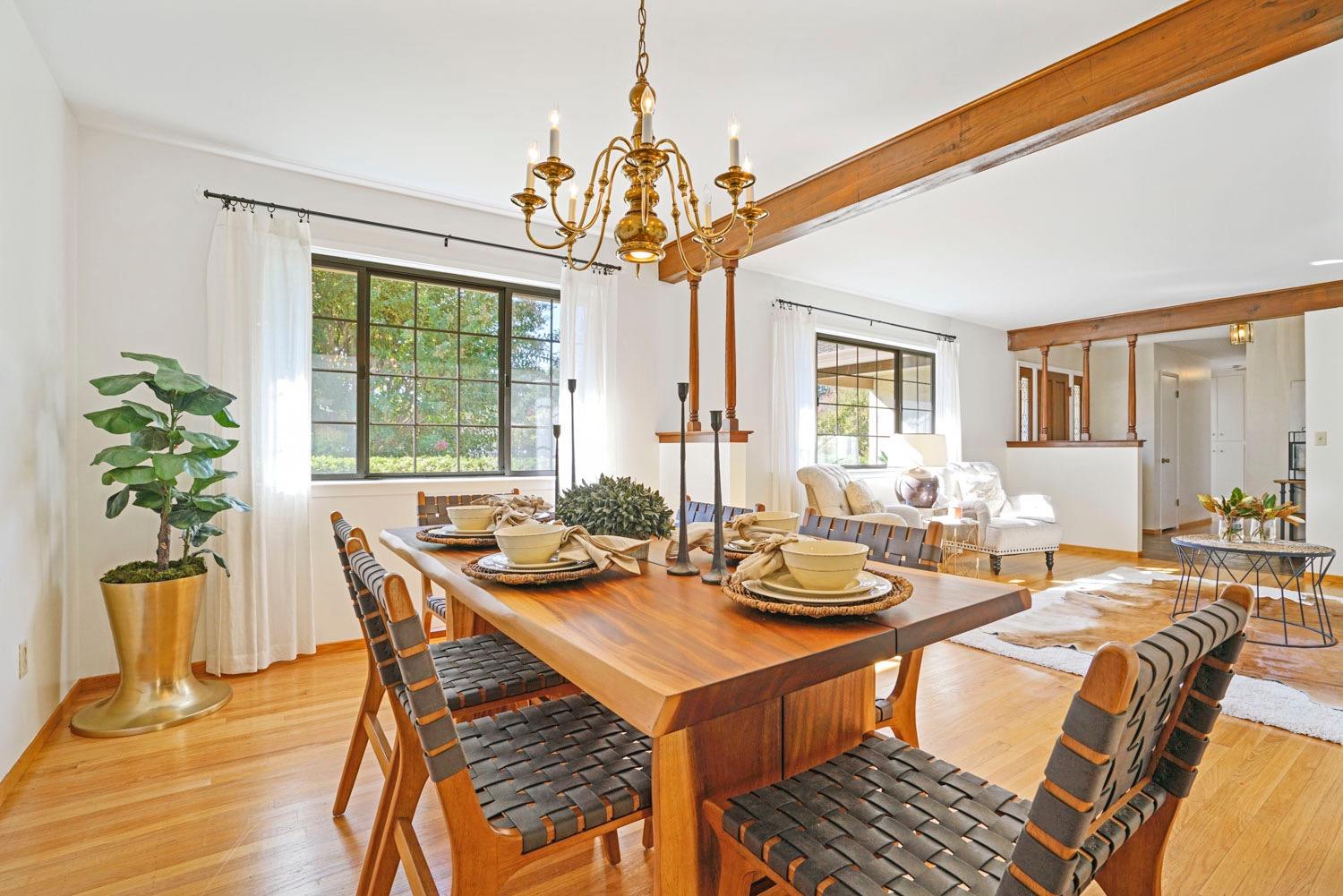 5681 Kingswood Drive