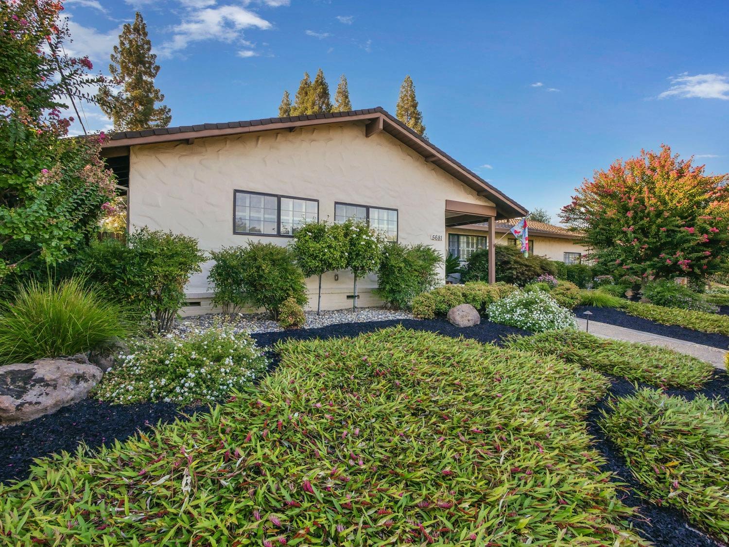 5681 Kingswood Drive