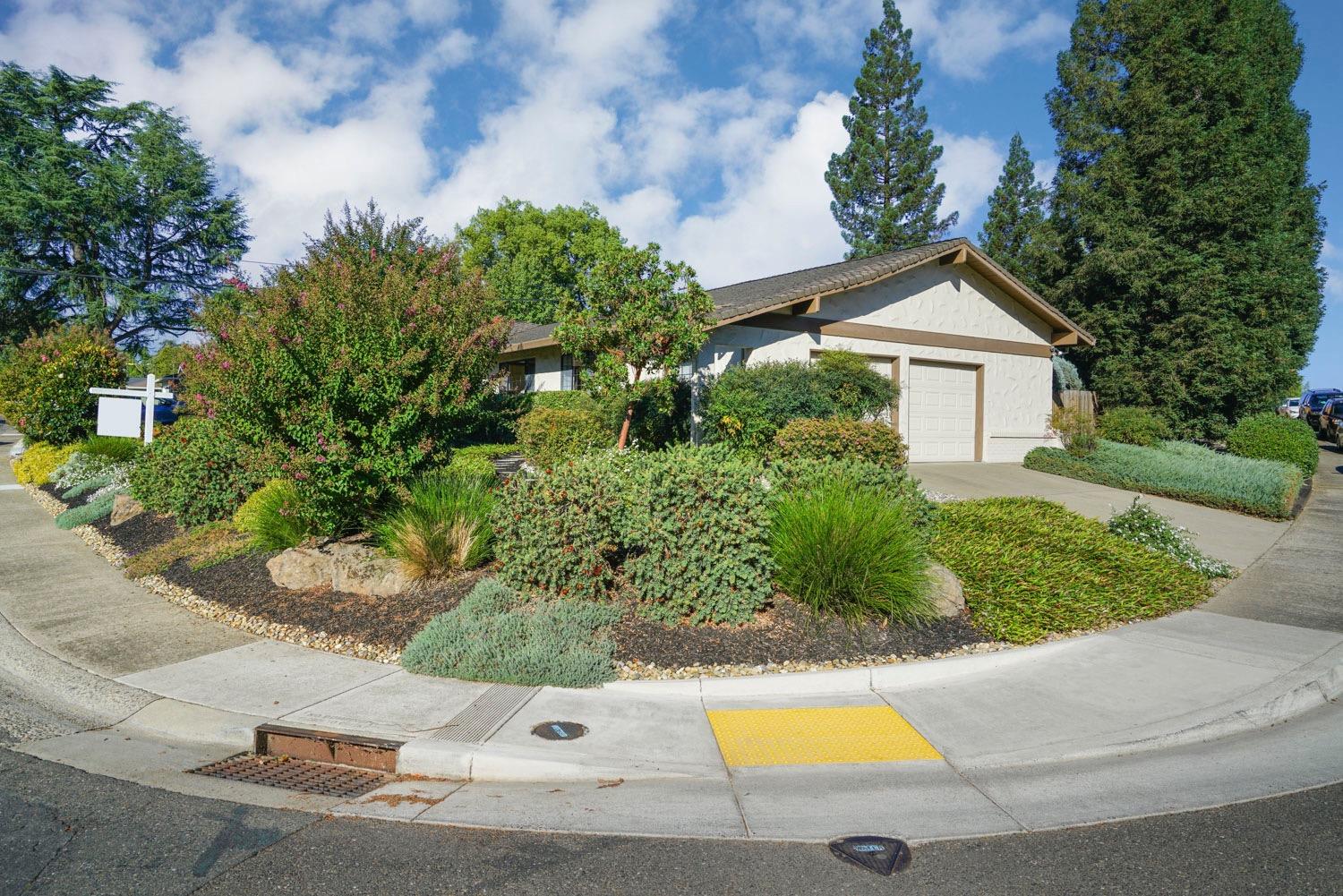 5681 Kingswood Drive