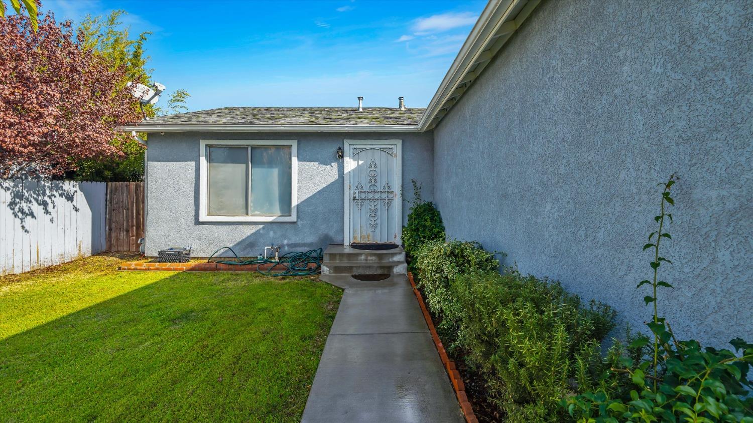 6506 Greenfield Lane