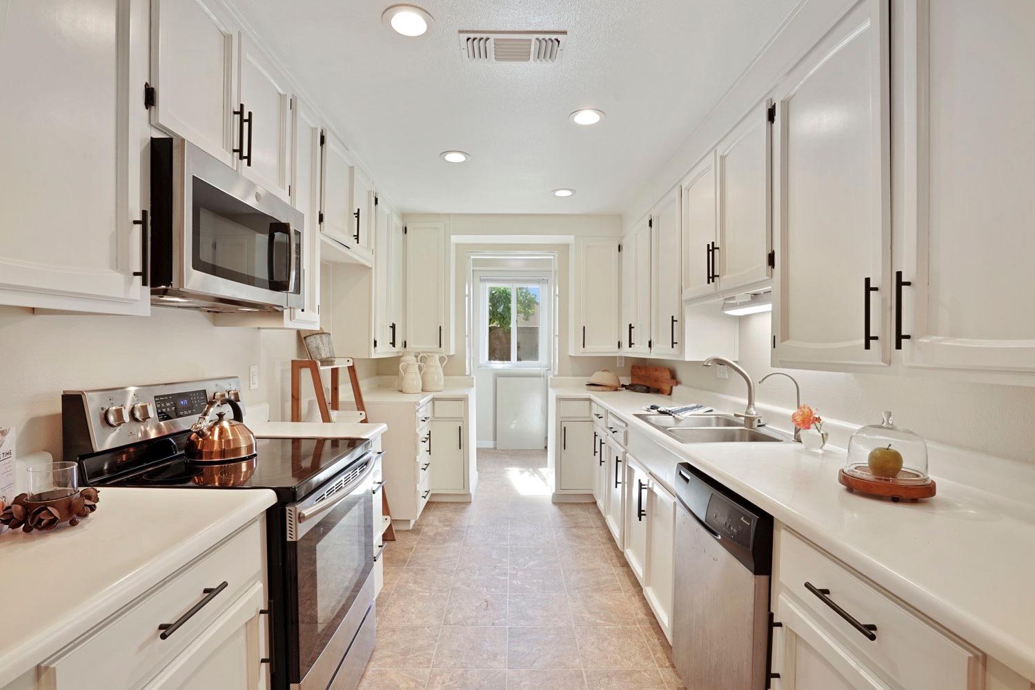 1104 Dartmoor Circle