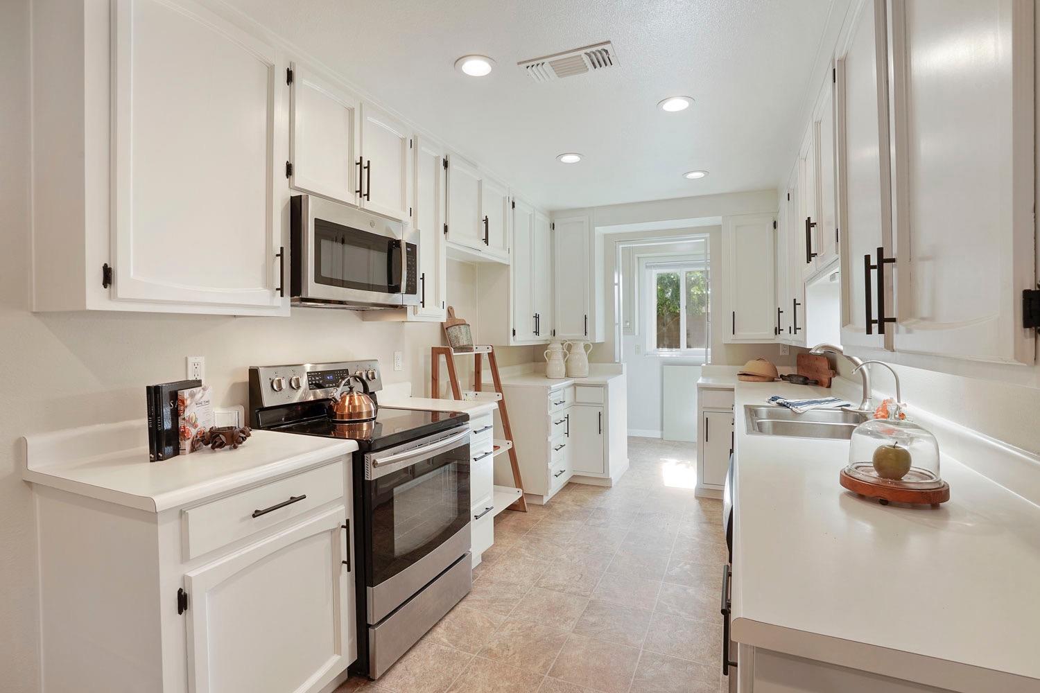 1104 Dartmoor Circle